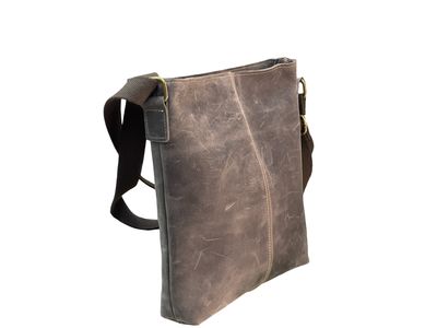 Premium Italian Midnight Cocoa Hunter Leather Messenger - Medium
