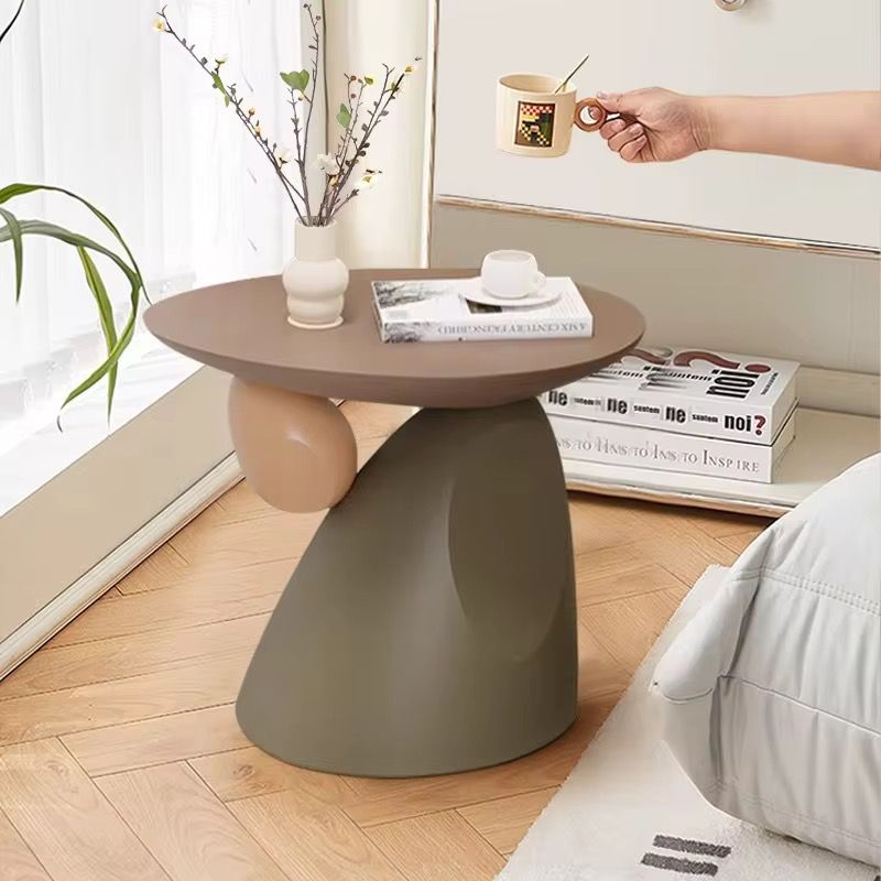 Pebbi Side Table