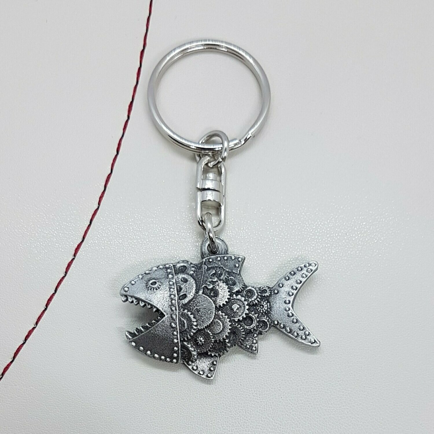 Steampunk Cog Piranha Fish Pewter Keyring