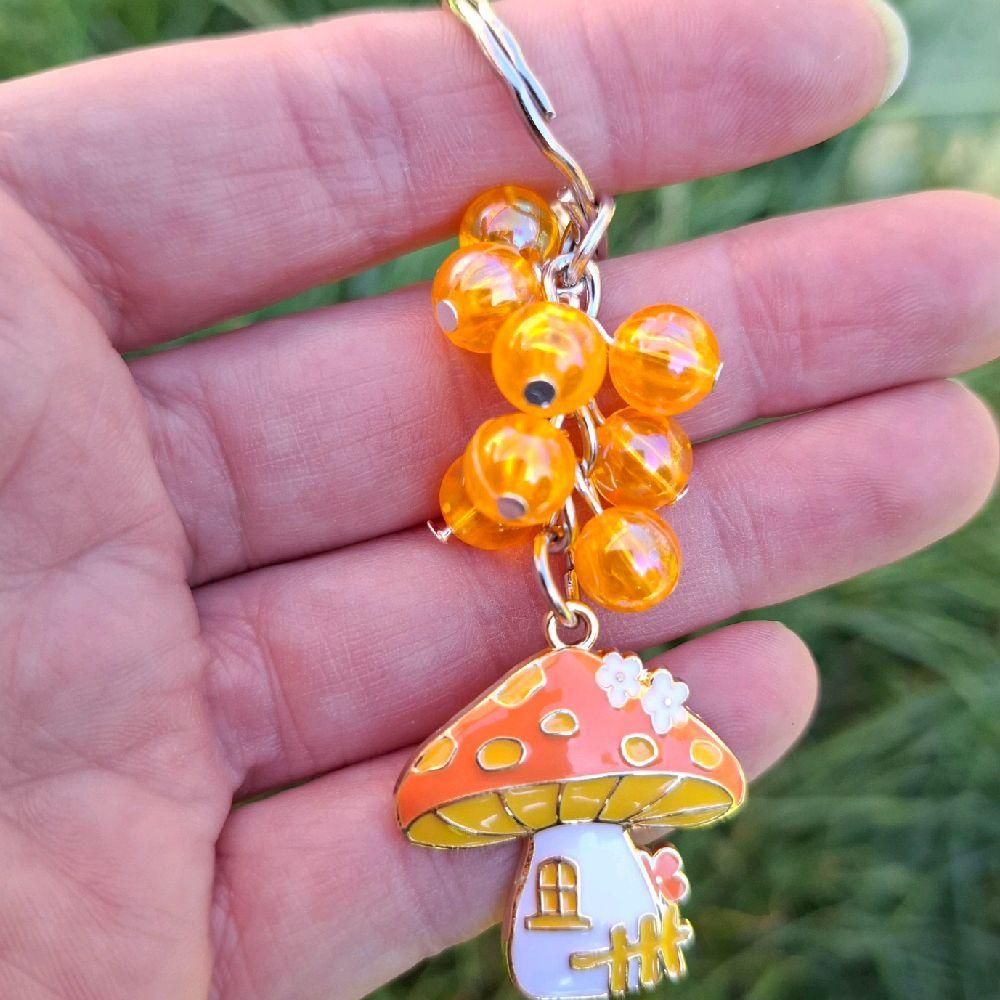 Toadstool Beaded keyring