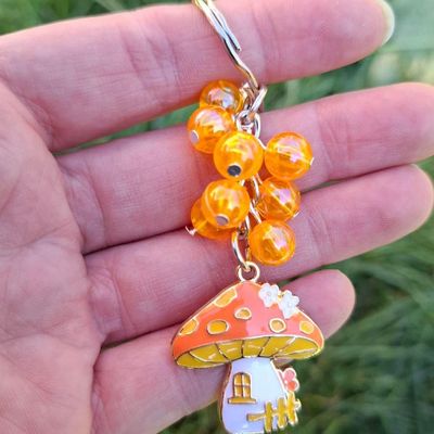 Toadstool Beaded keyring
