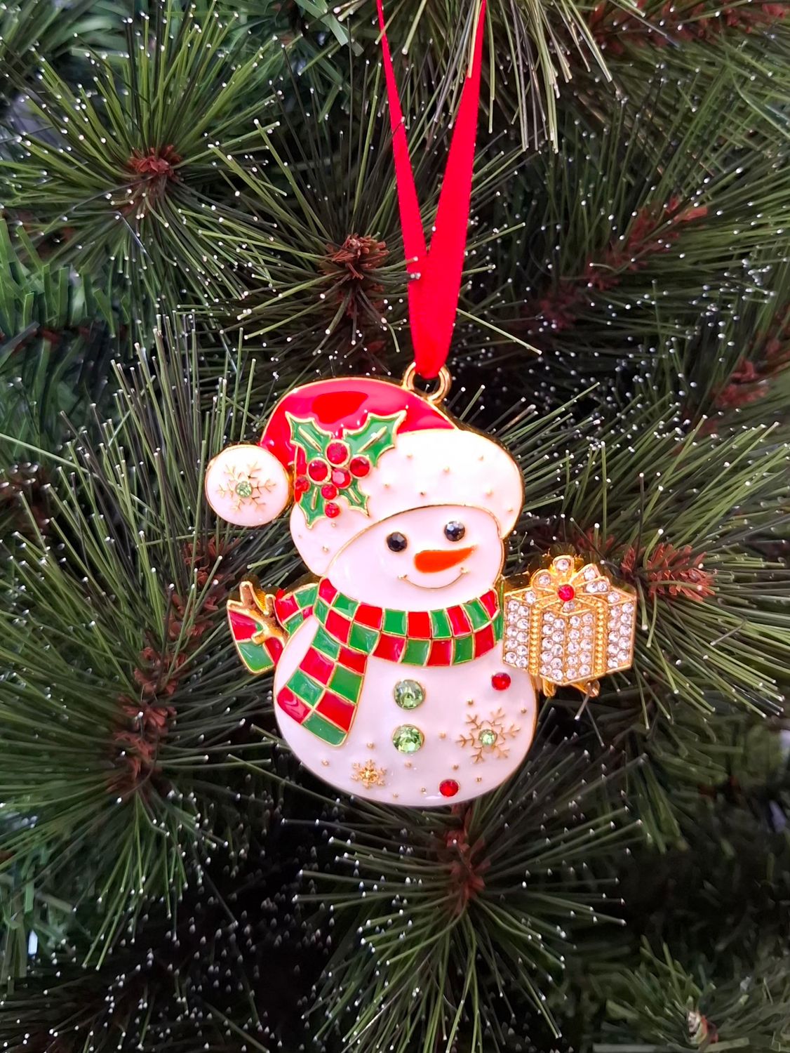Snowman with Presents Christmas Tree Decoration or Sun Catcher Snowman with Presents Christmas Tree Decoration or Sun Catcher