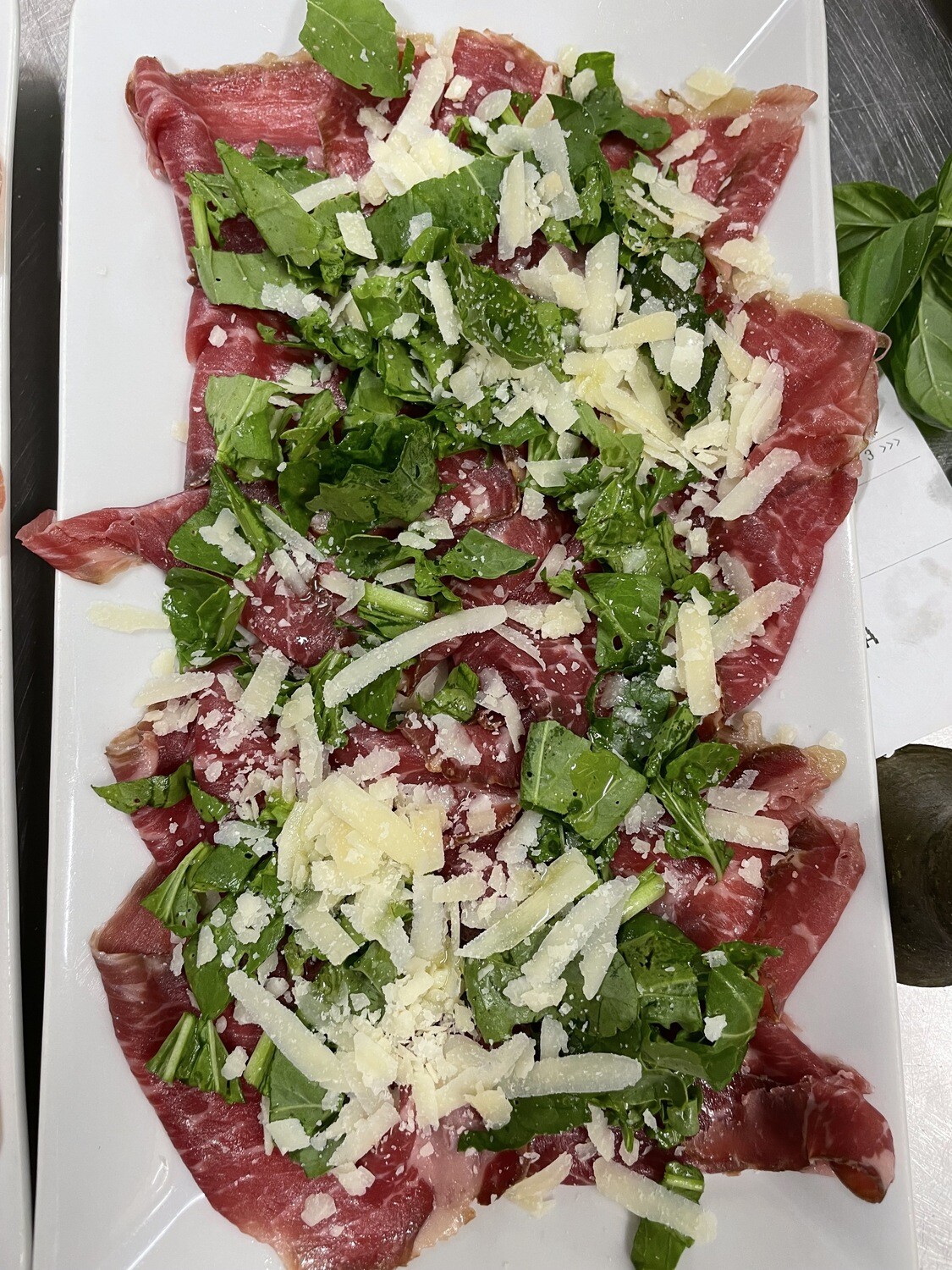 Carpaccio of bresaola and rocket