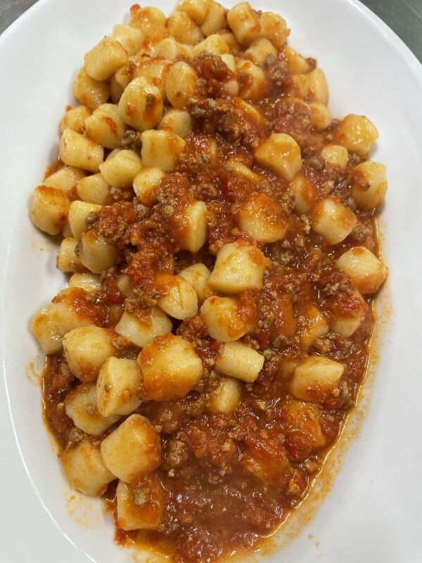 Gnocchi with meat sauce