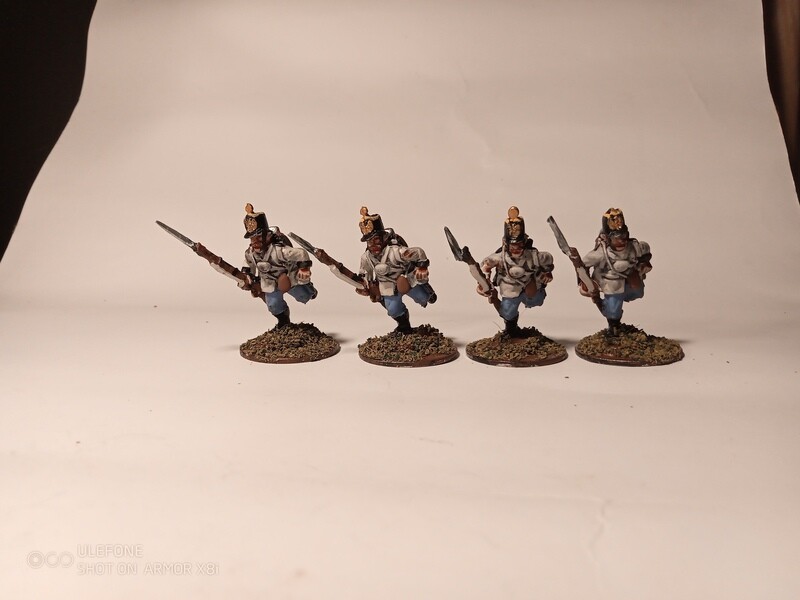 AUS4 Infantry running - Tunic