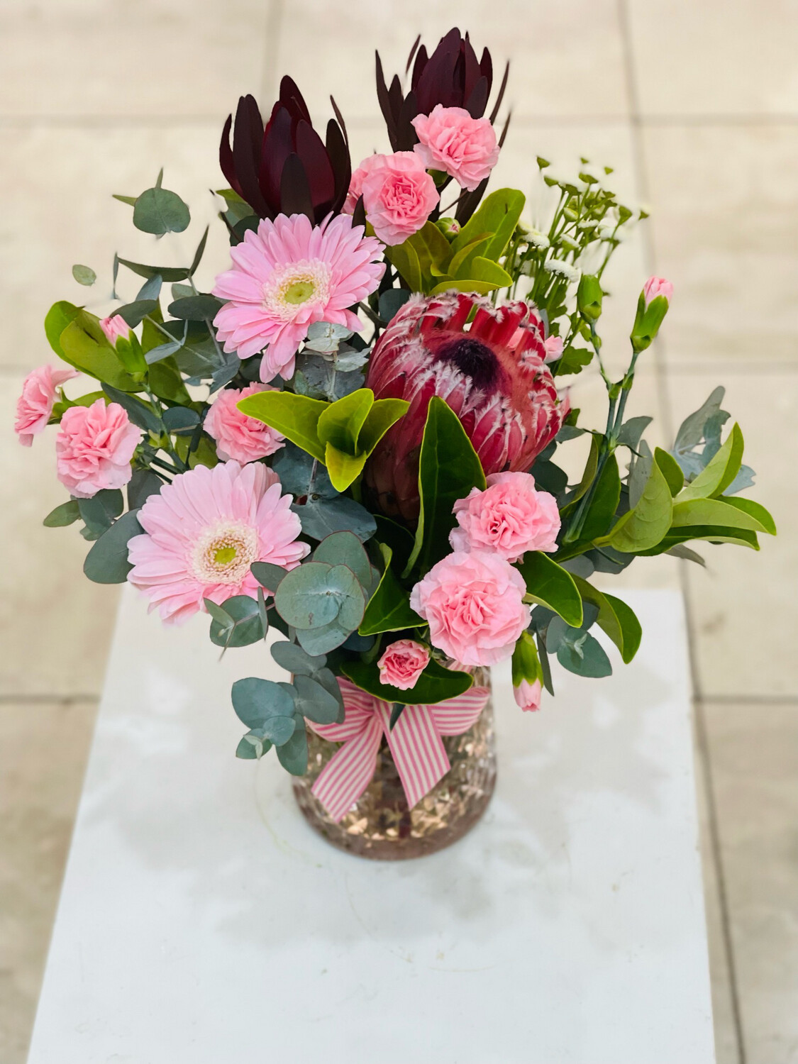 Deluxe Posy Vase Store Thistles Florist