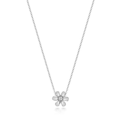 9ct White Gold Diamond Daisy Necklace
