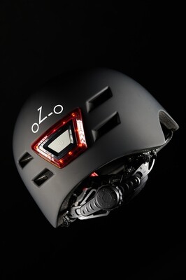 oZ-o | Casco per Monopattini CE EN 1078 con luci a led anteriore e posteriore