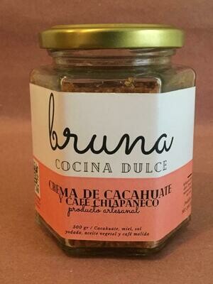 Crema de cacahuate con café de Chiapas