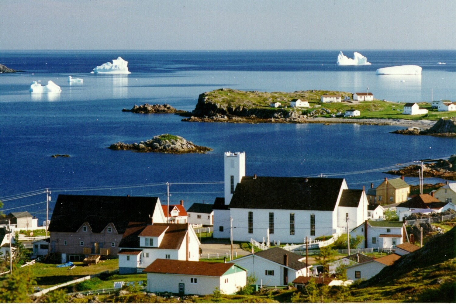 NEWFOUNDLAND AND LABRADOR: ICEBERGS, LIGHTHOUSES &amp; GROS MORNE