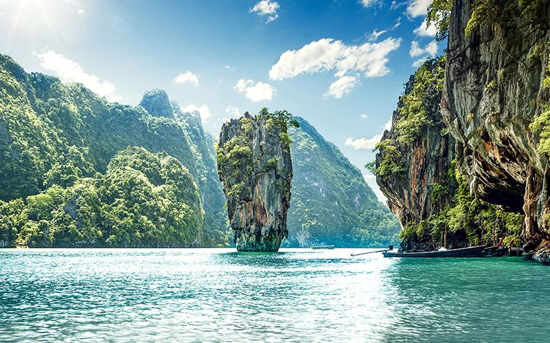 THE TREASURES OF THAILAND