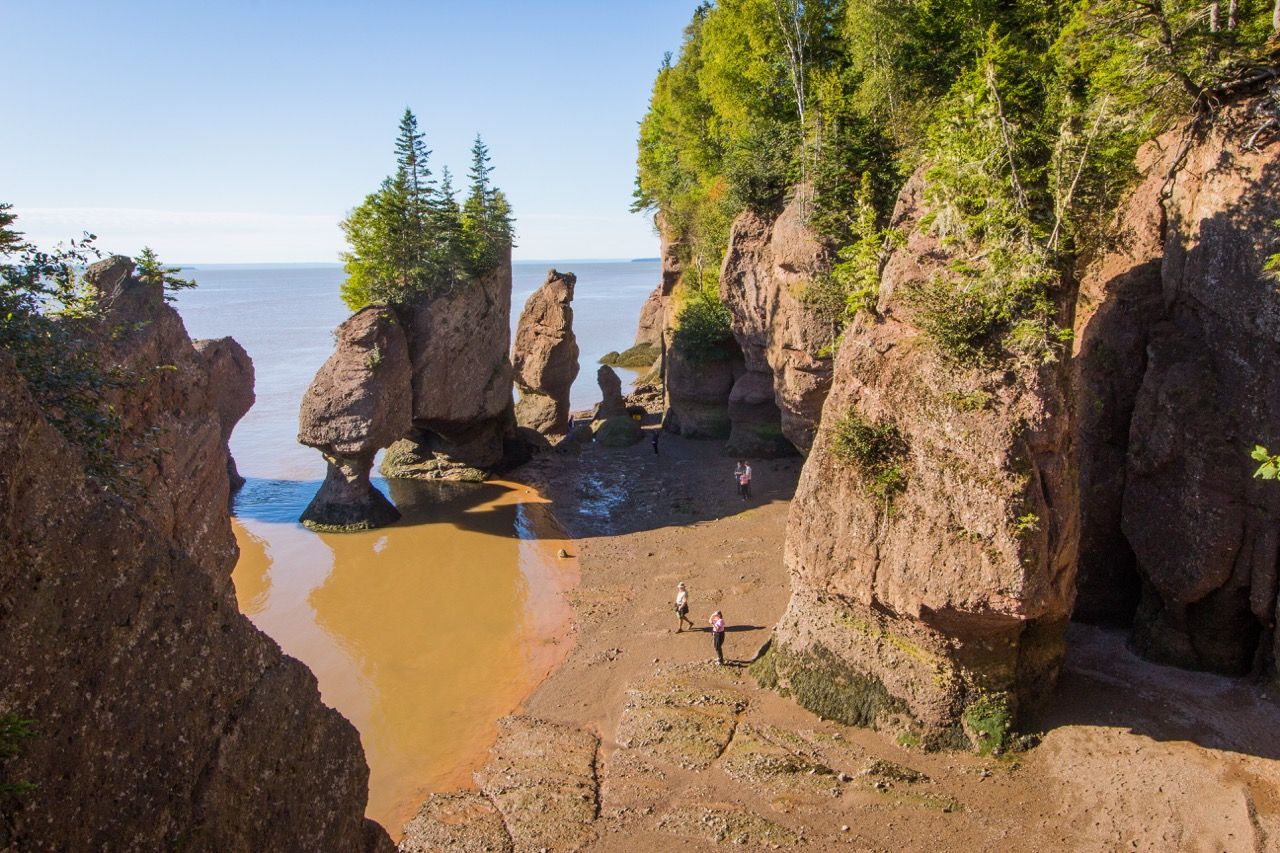 RAIL ACROSS EASTERN CANADA - JUL 11