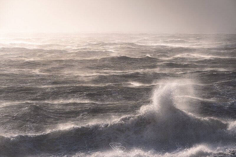 Storm op zee