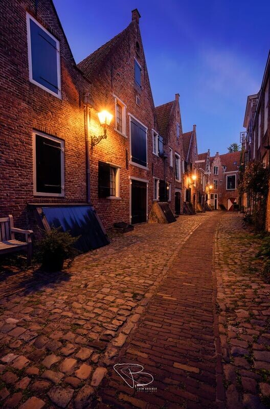 Kuiperspoort Middelburg in de avond