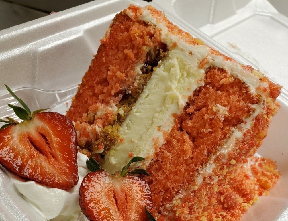 Strawberry Crumble Cheesecake slice!