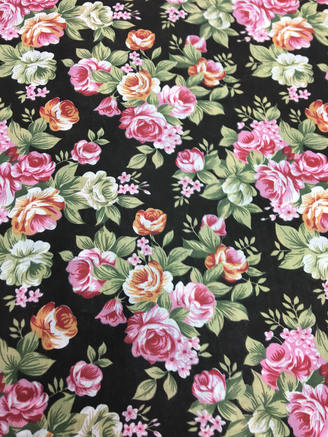 Vintage Roses Black 