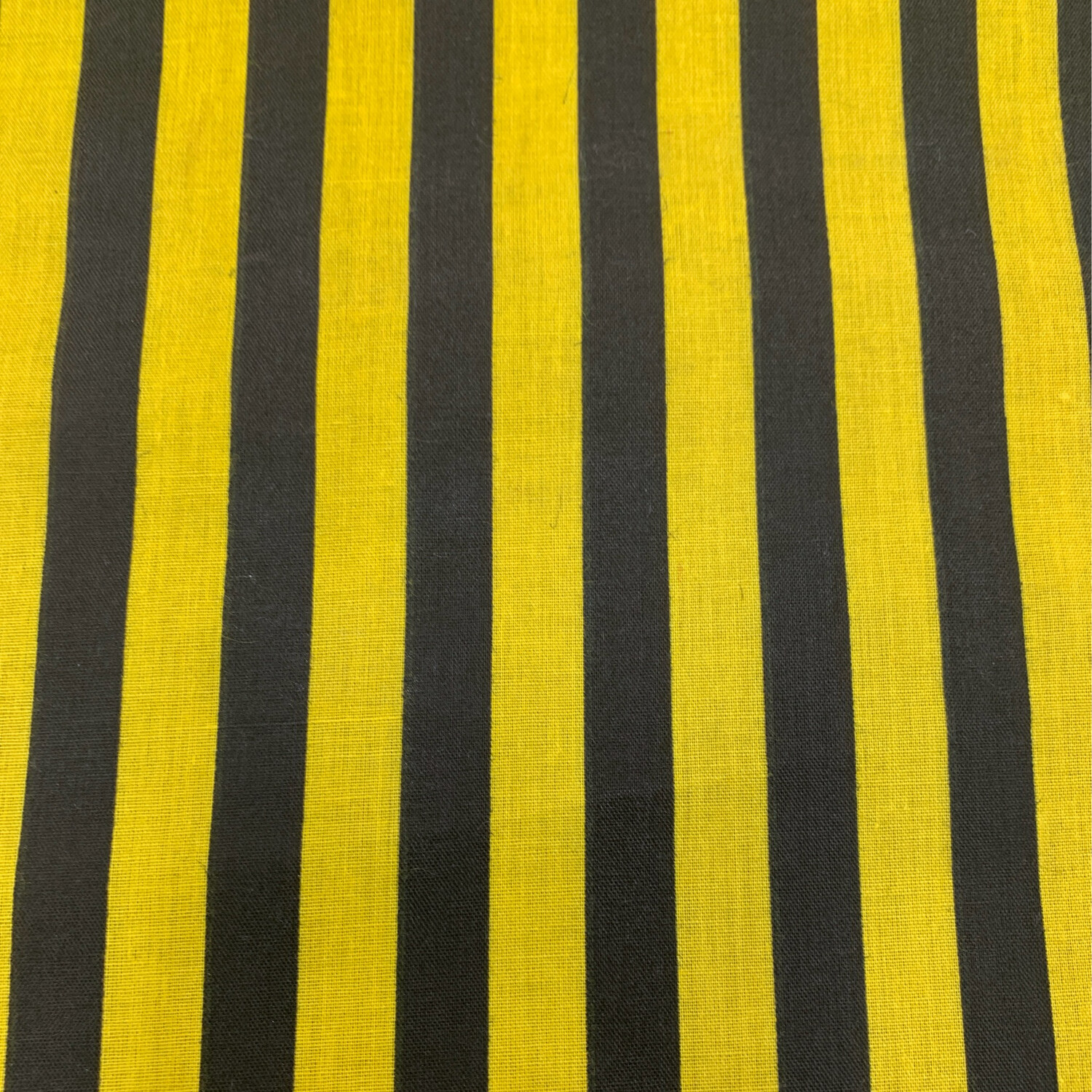 Yellow/black Medium Stripes