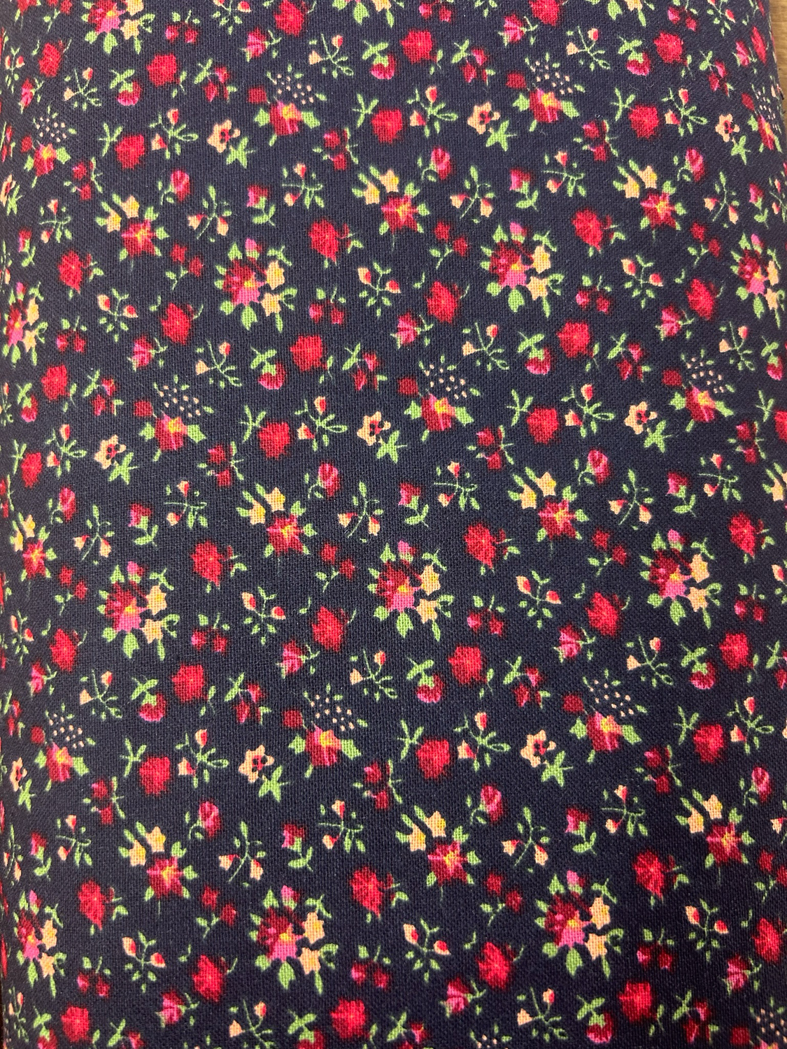 Linen Look Ditsy Burgundy