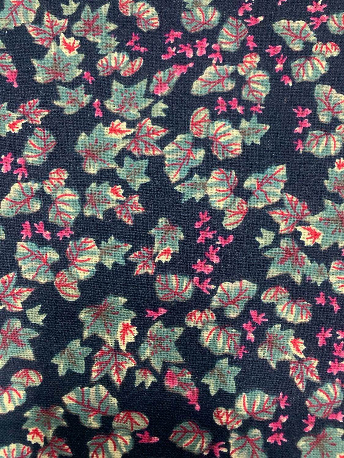 Linen Look Leaves Navy