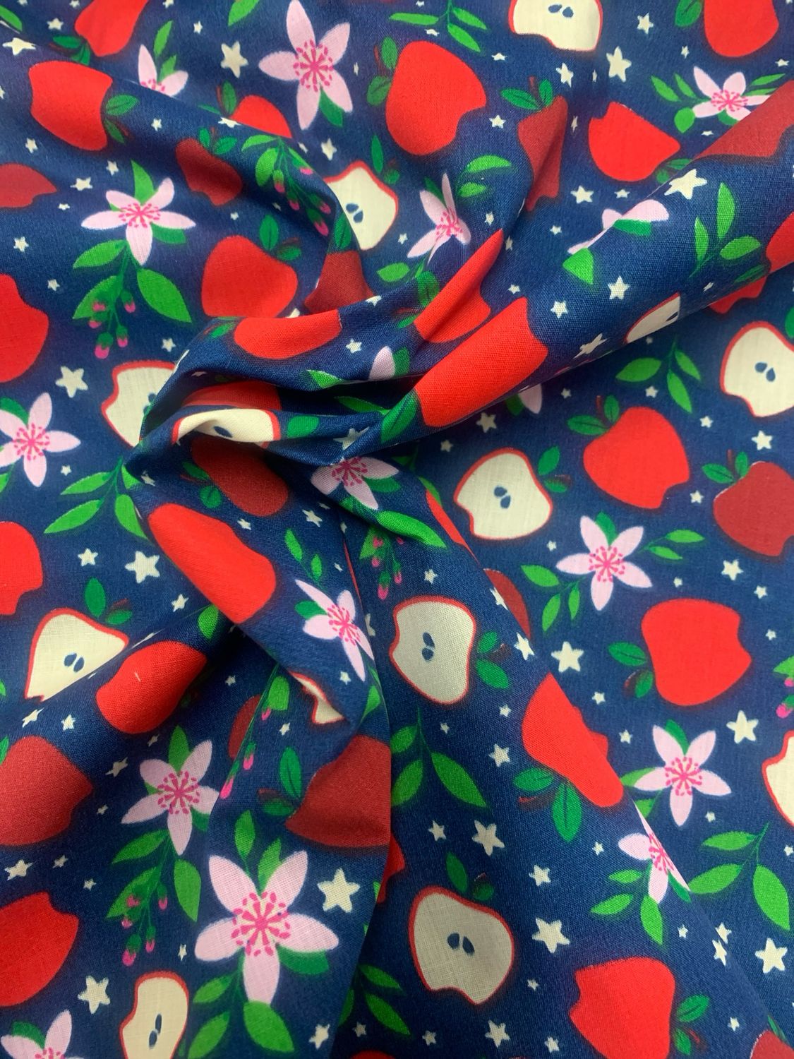Juicy Apple Red