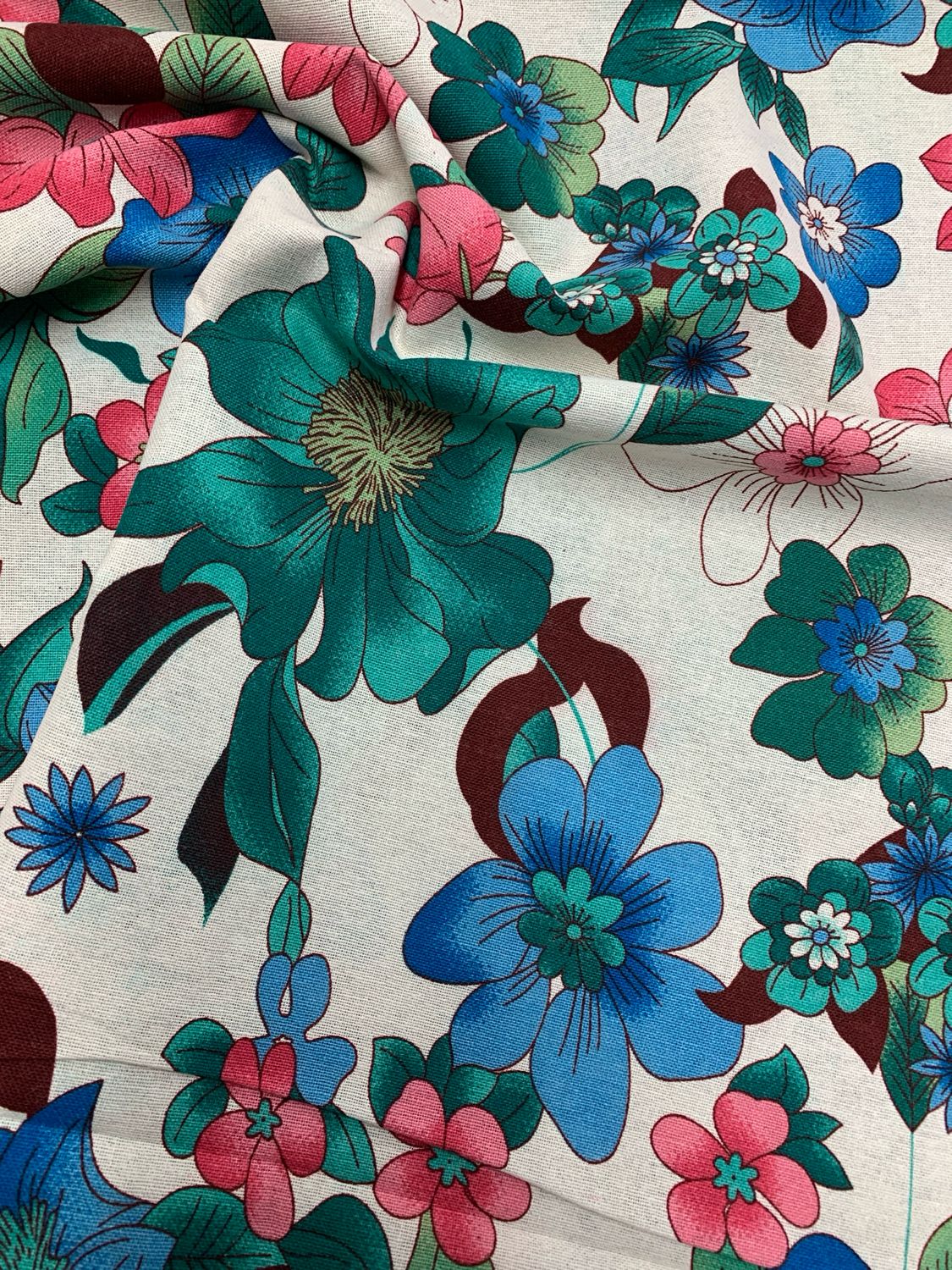 Linen Look Big Blue Flower