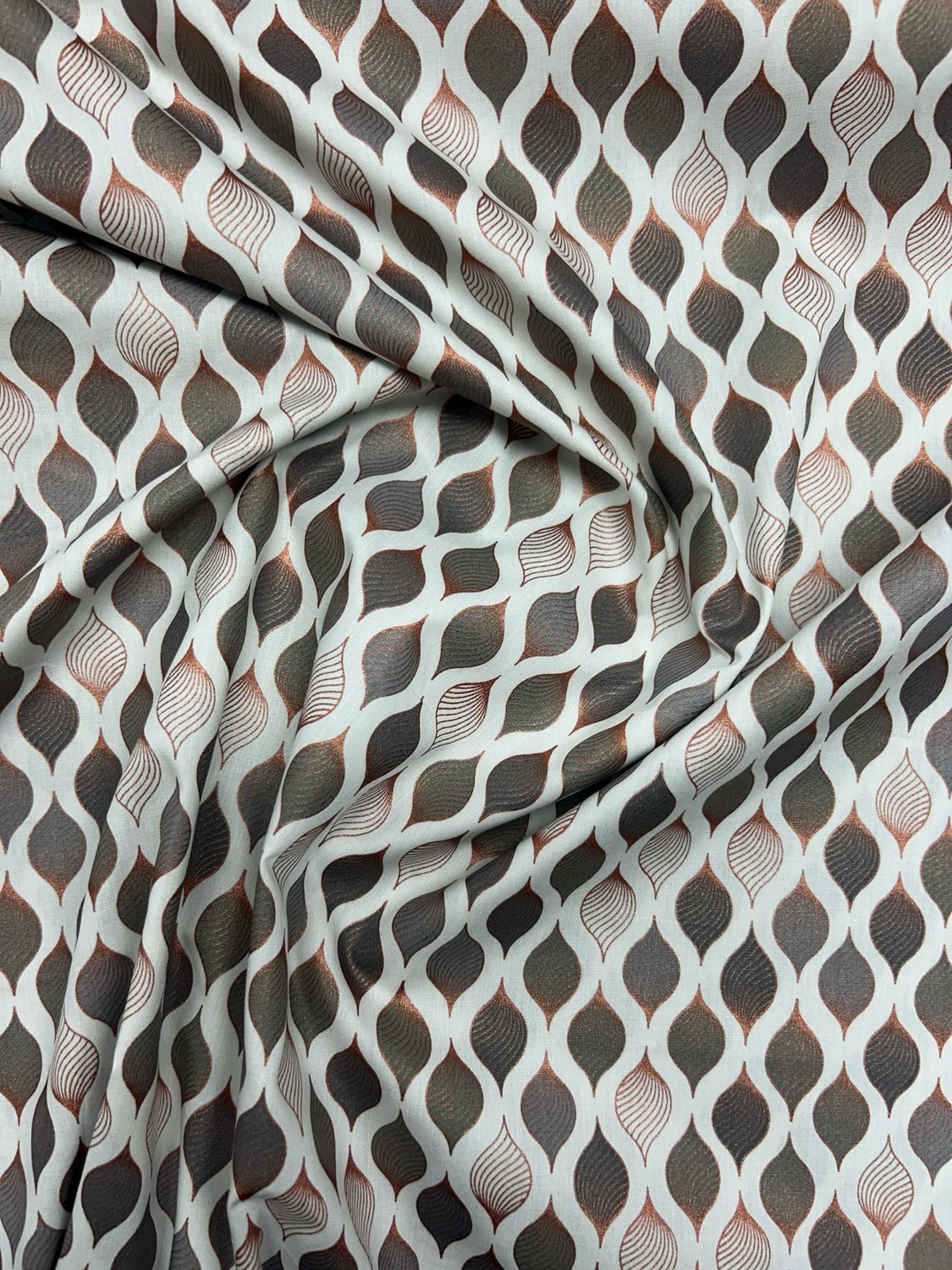 Contemporary Geometric Cream