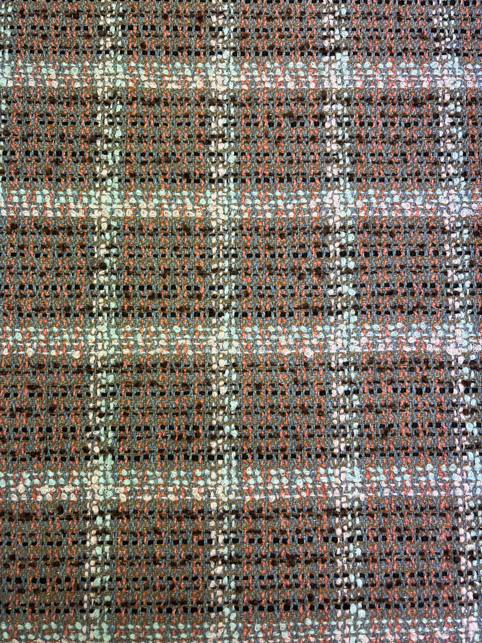 Wool Mix Boucle Grid Pink