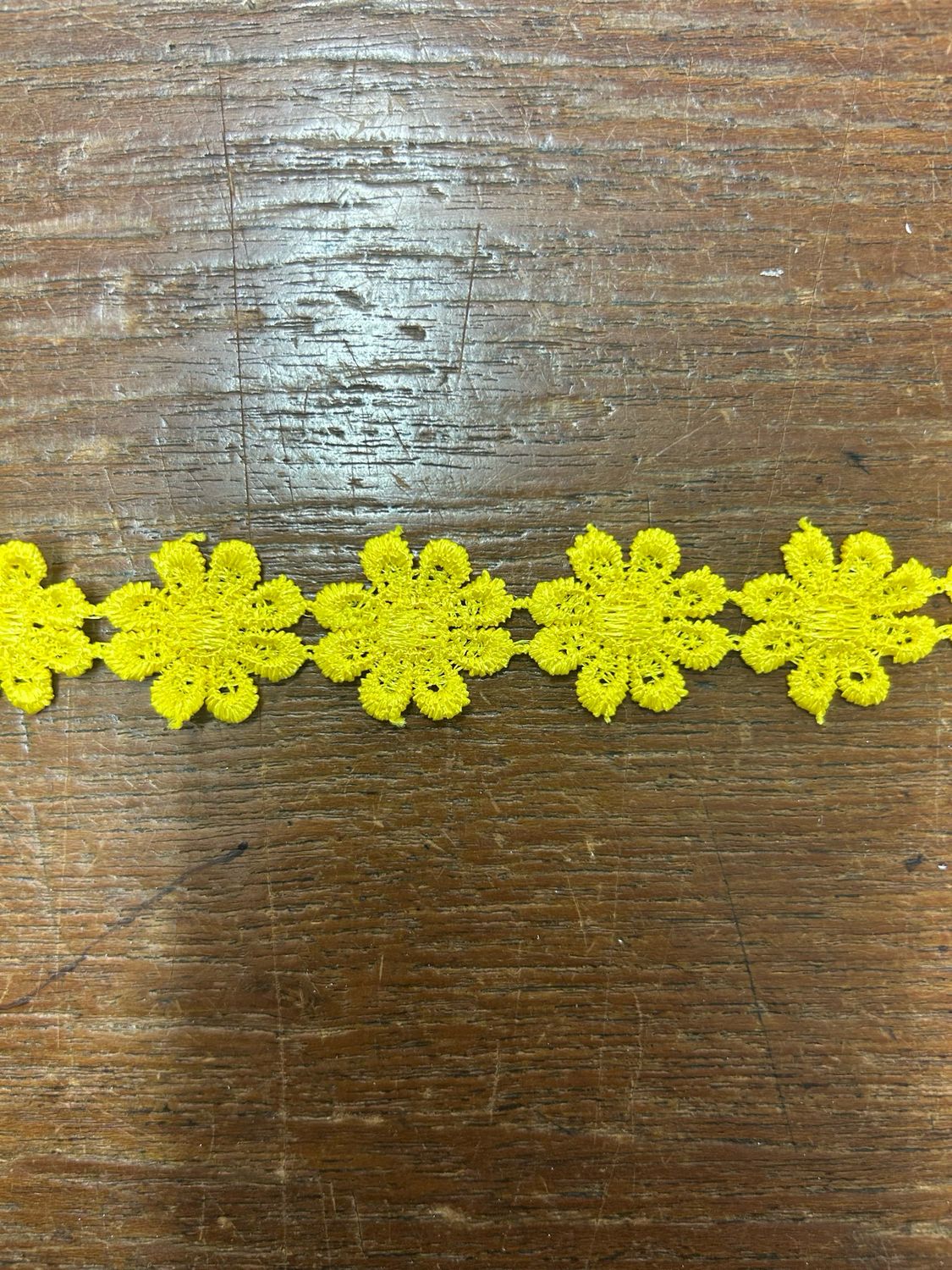 Yellow Daisy Trim