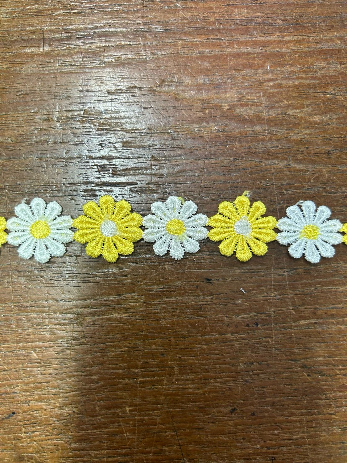 Yellow Two Tone Daisy Trim