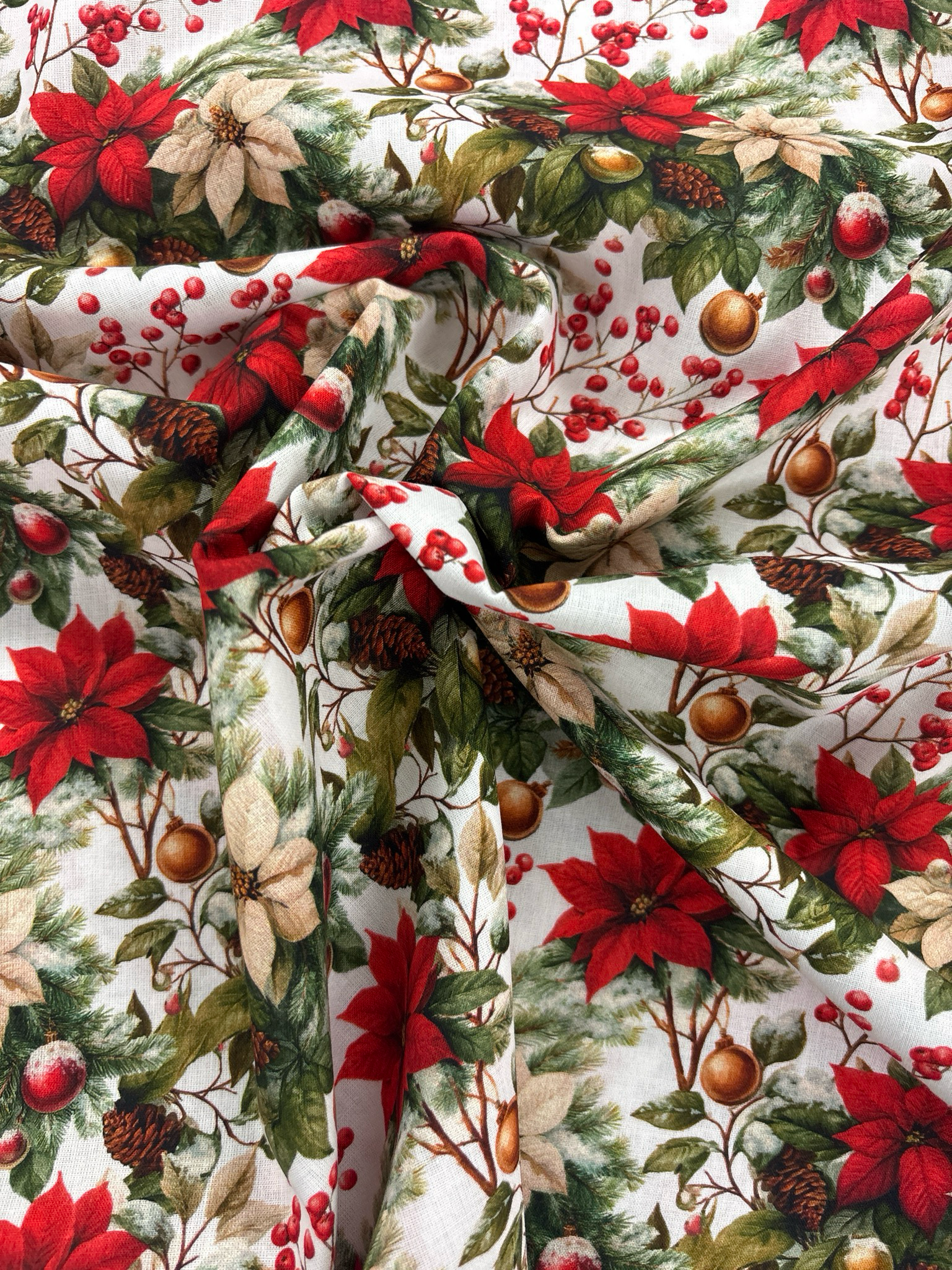 Classic Poinsettias 100% Cotton