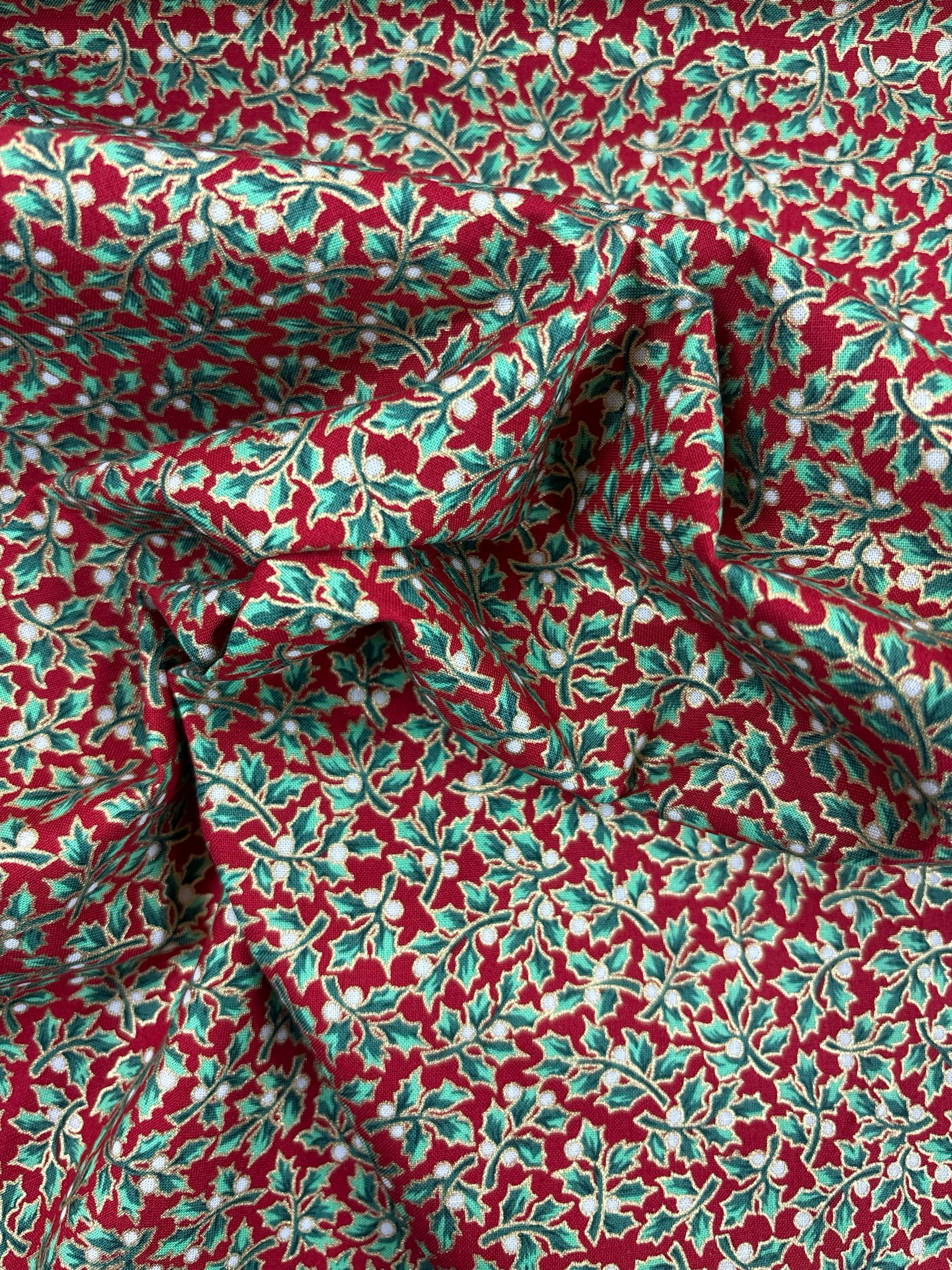 Holly With Berries 100% Cotton