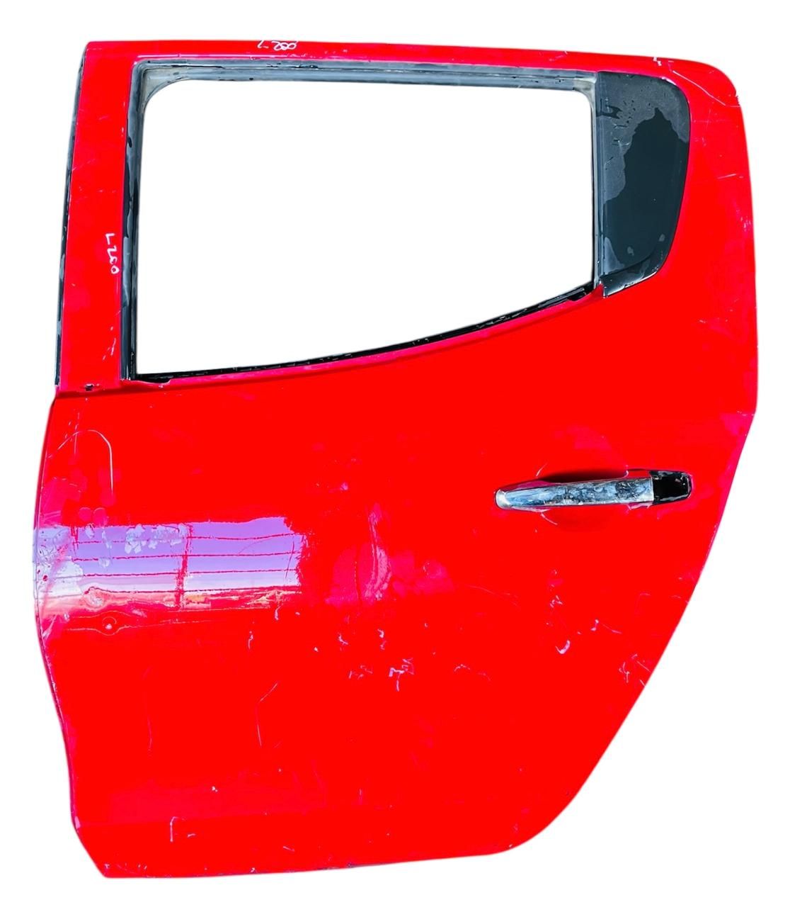 Puerta Trasera Izquierda Mitsubishi L200 2016 Al 2022