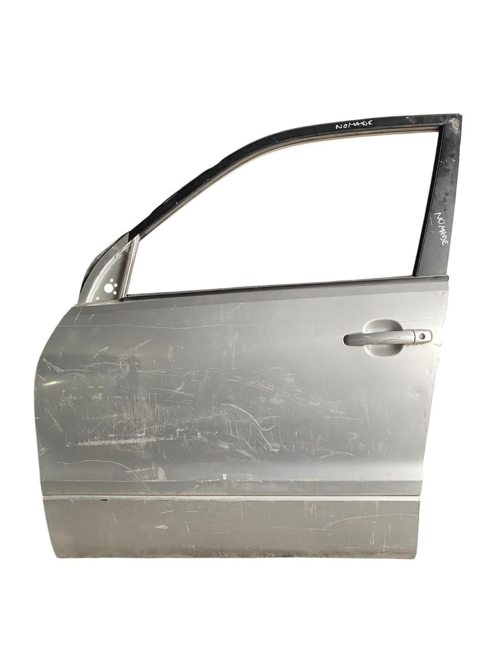 Puerta Delantera Izquierda Suzuki Grand Nomade 2007/2019 C/detalle