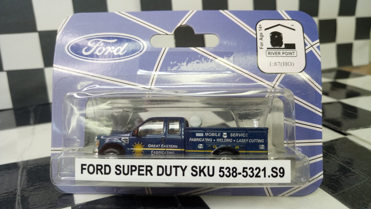 1:87 RPS F-450 XLT DRW Super Cab, Great Eastern Fabrication, Blue with Yellow Stripe