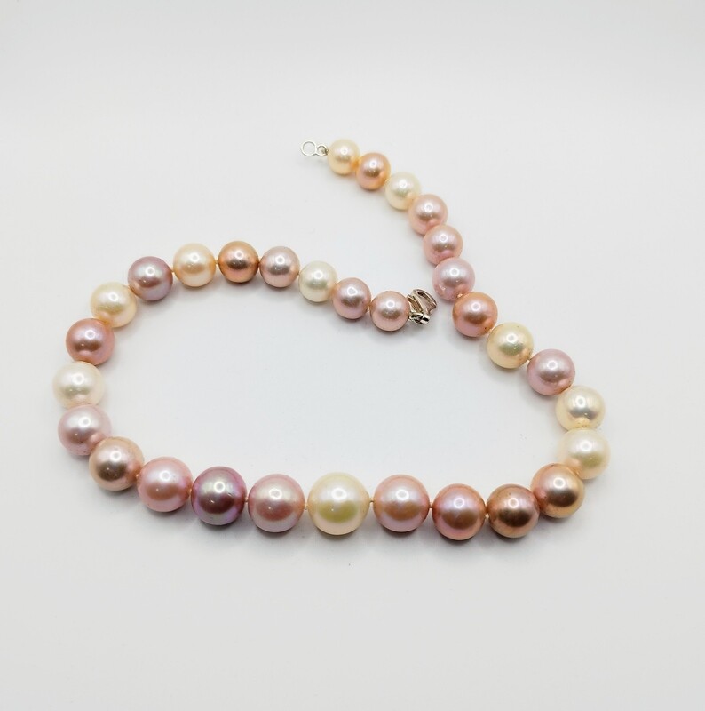 Collar Candy