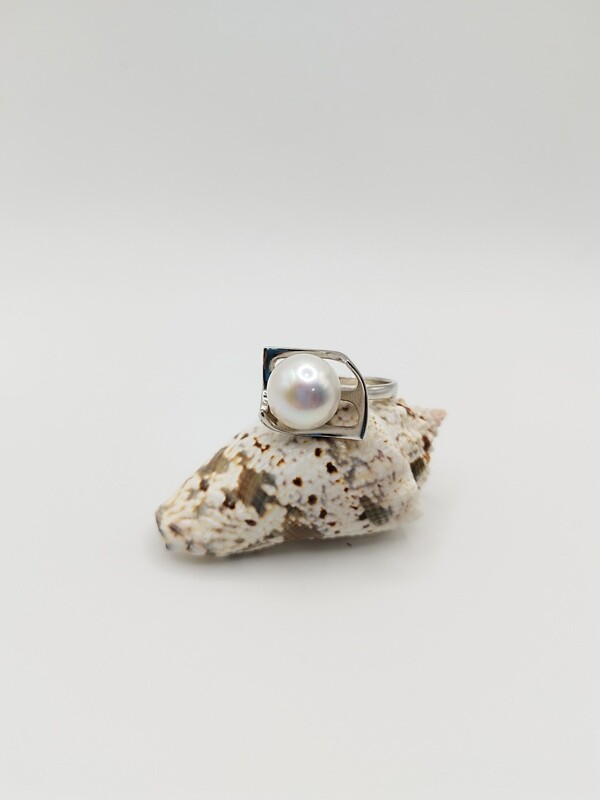 Anillo con perla boton &quot;Extravagancia&quot;