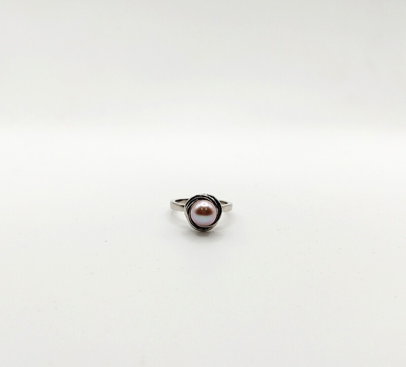 Anillo con perla boton "Nido"