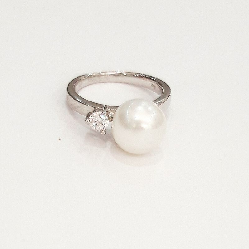Anillo con perla y circonita "Clasico"