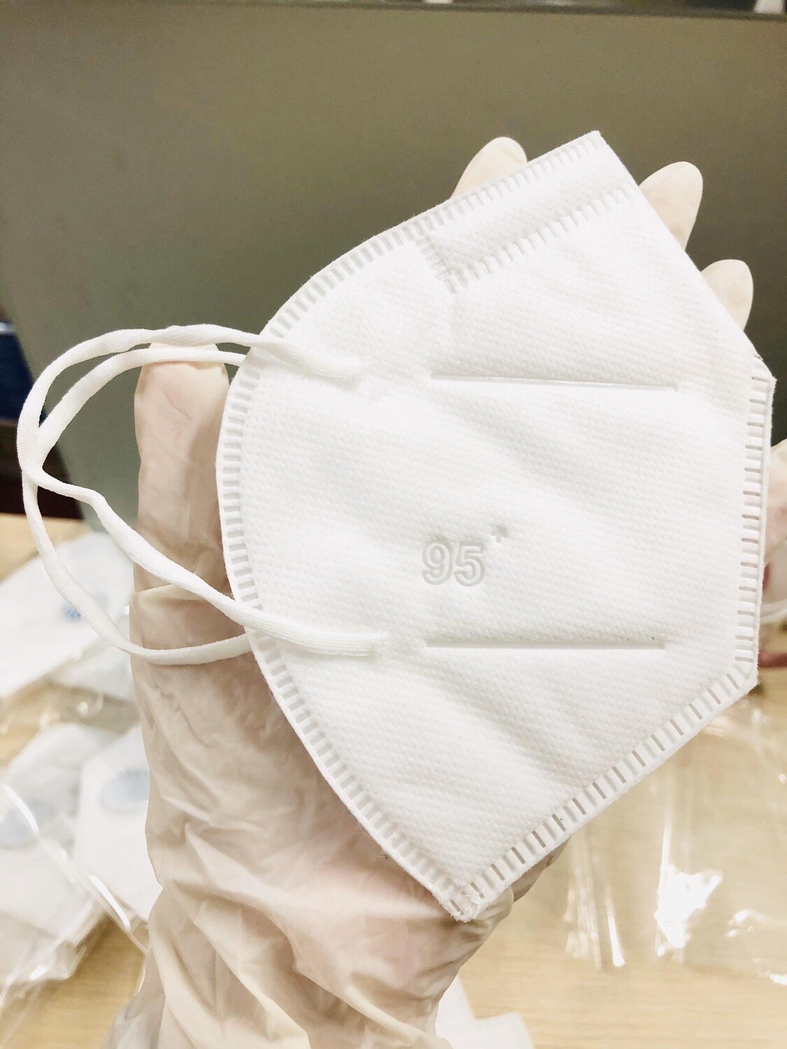 N95 Face Mask (without ventilation) NIOSH certified