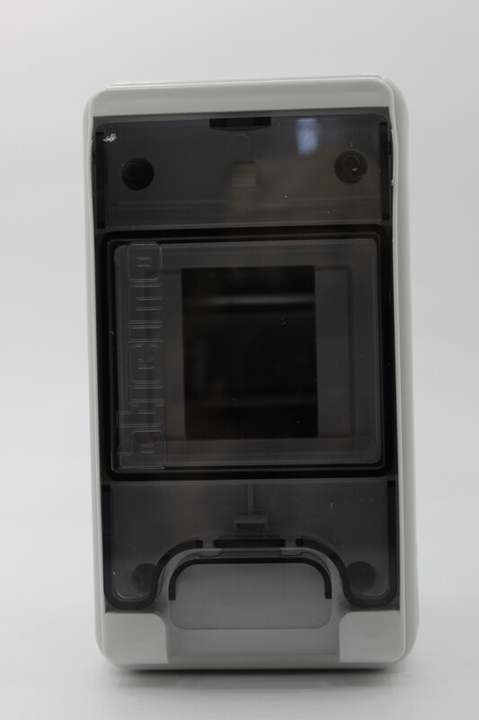 Gabinete en Resina IP65
3 Módulos
