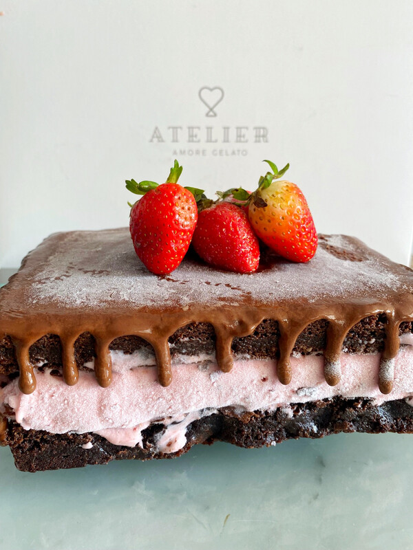 Torta Atelier 🍰 Relleno helado de Fresa con chips