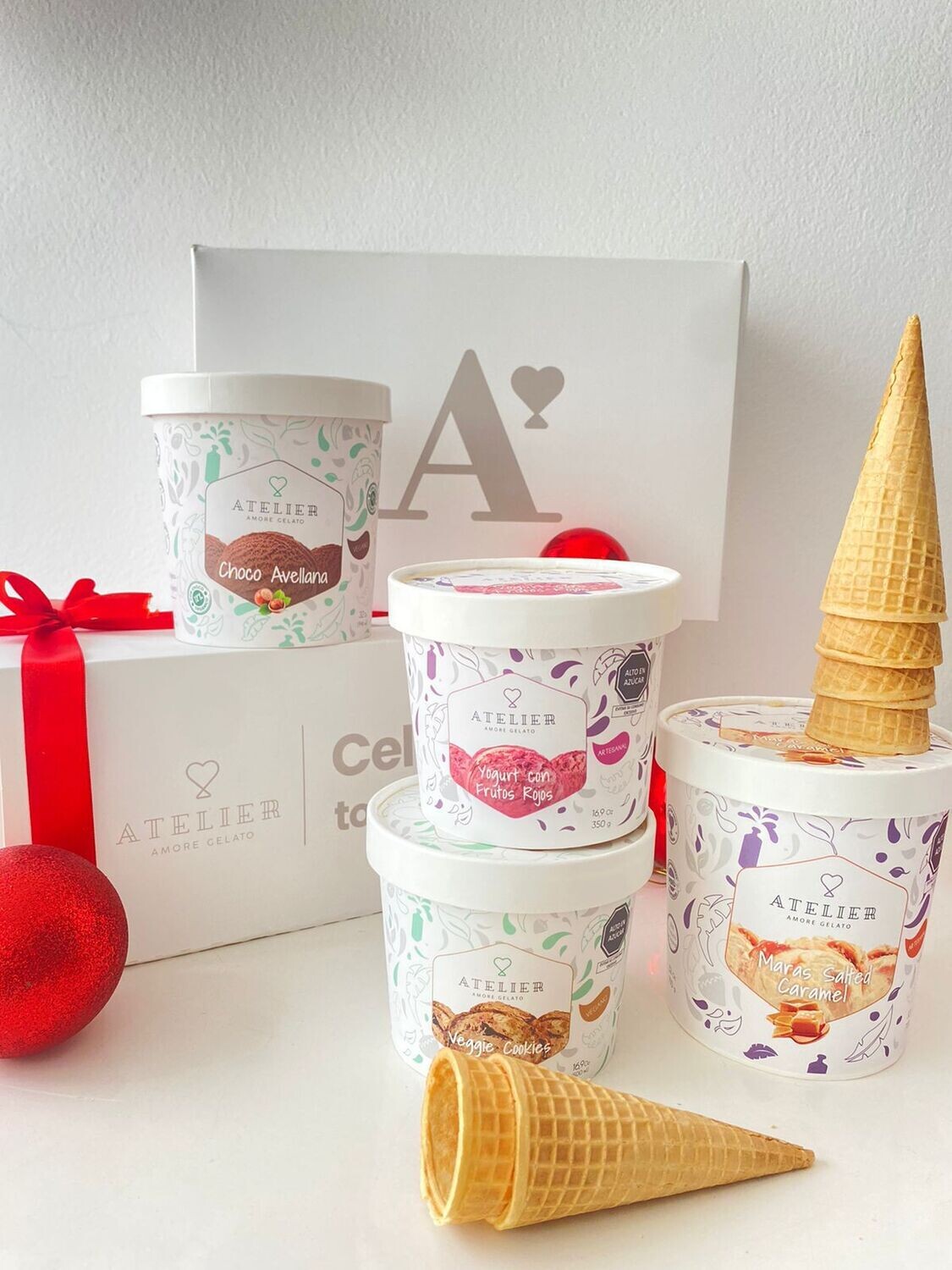 Navidad en Familia 🎅🏻🤶🏻🌟: 2 litros + 2 medio + conos (x6)