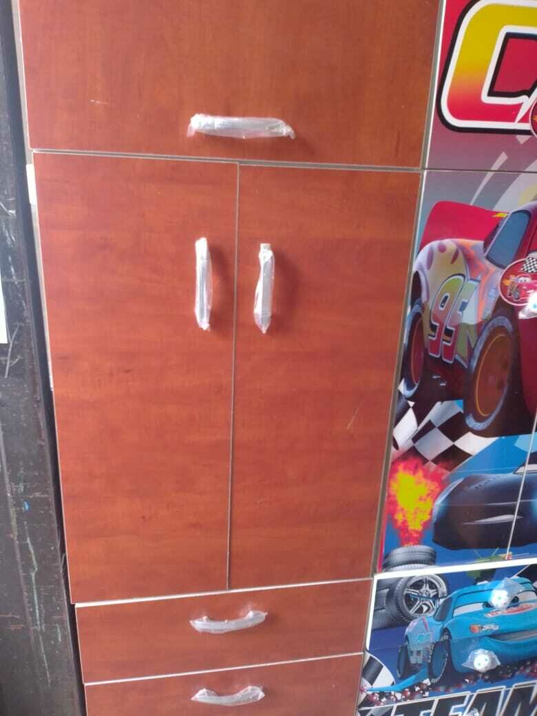 Ropero de 2 puertas