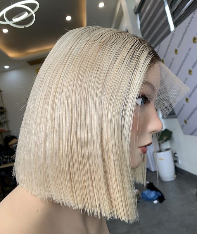 Blonde straight wig