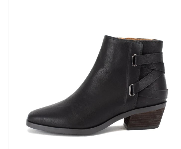 YB54979Blk