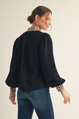 B12748Blk