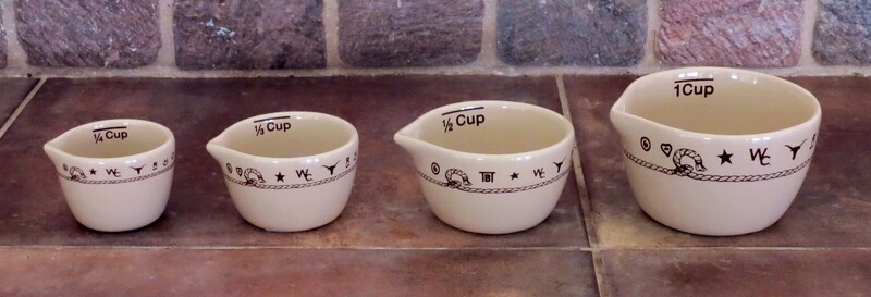 Measuring cups