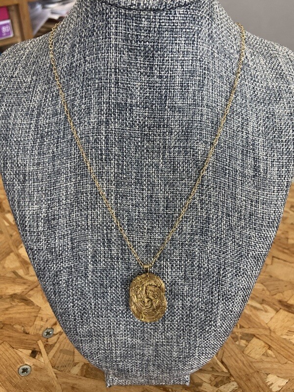Collier original or végétal