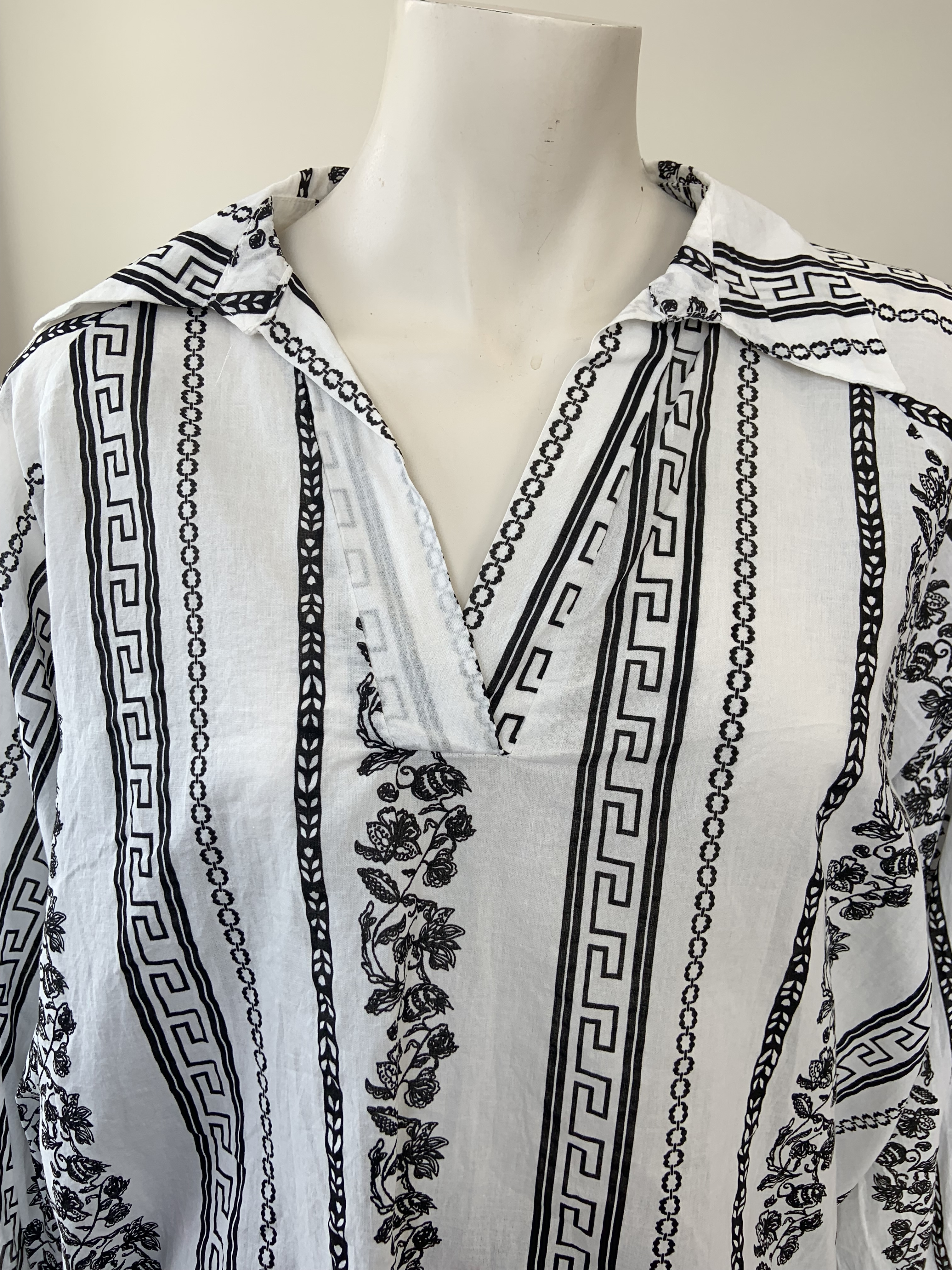 Chemisier noir et blanc