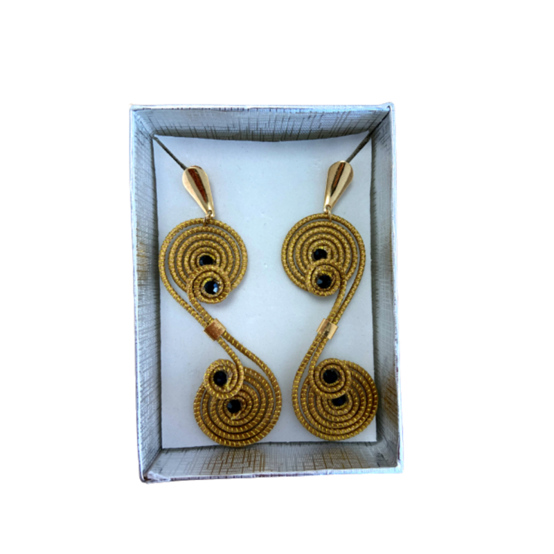 Grandes boucles d'oreilles or végétal